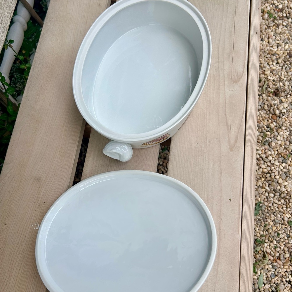 Georges Briard Seascape Covered Dish: Vintage Mid-Century Modern Ovenware - Picture 5 of 12